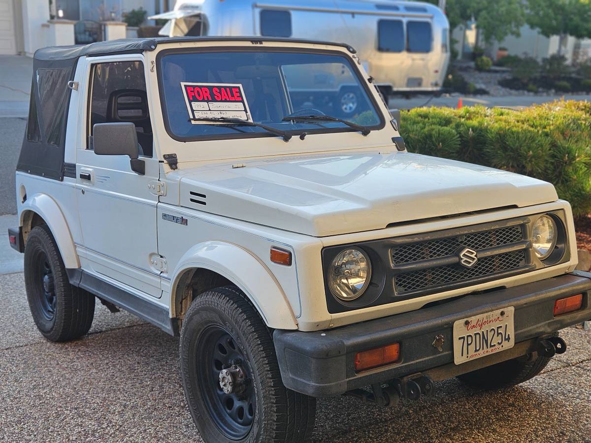 Suzuki-samurai-1992-white-1