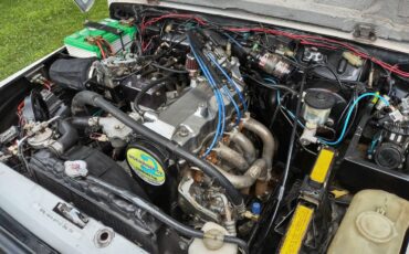 Suzuki-samurai-4x4-1986-white-46