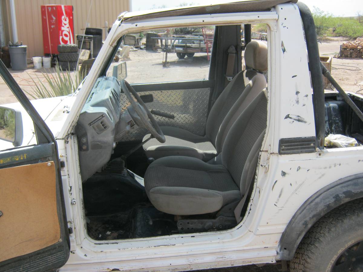 Suzuki-samurai-jimny-canvas-top-1987-1