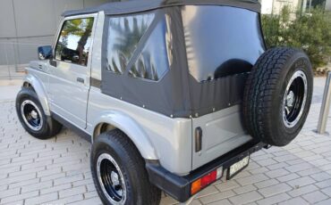 Suzuki-samurai-jimny-canvas-top-1988-grey-2
