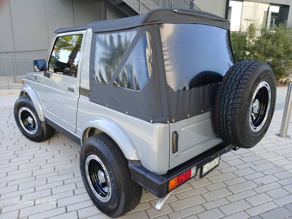 Suzuki-samurai-jimny-canvas-top-1988-grey-2