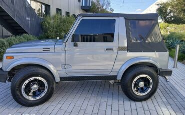 Suzuki-samurai-jimny-canvas-top-1988-grey