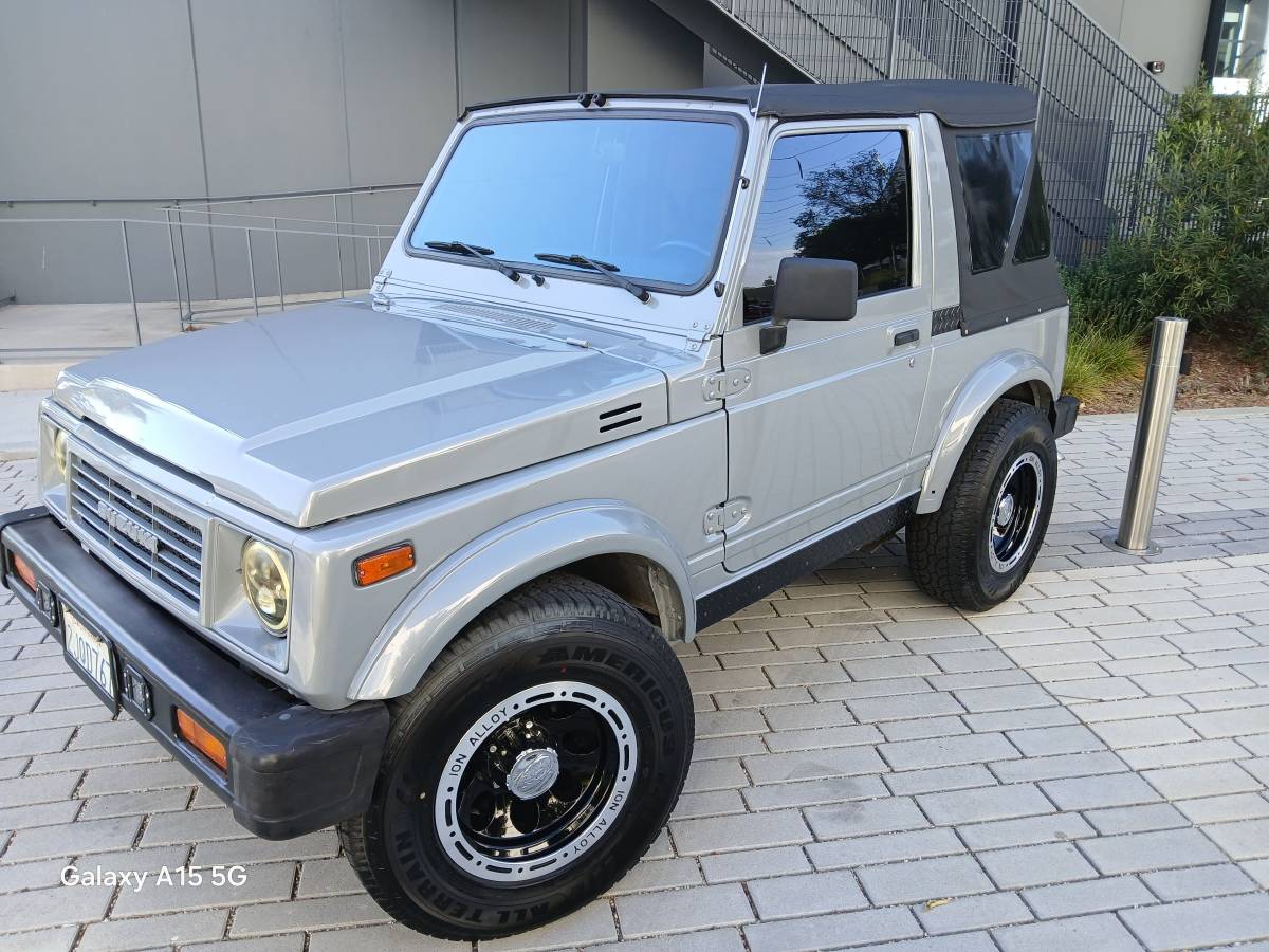 Suzuki-samurai-jimny-canvas-top-1988-grey-6