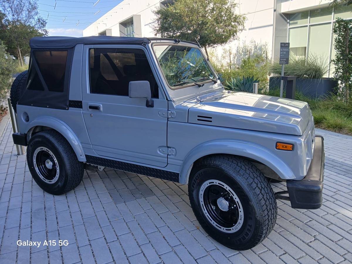 Suzuki-samurai-jimny-canvas-top-1988-grey-8