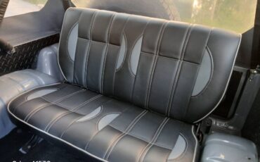 Suzuki-samurai-jimny-canvas-top-1988-grey-9