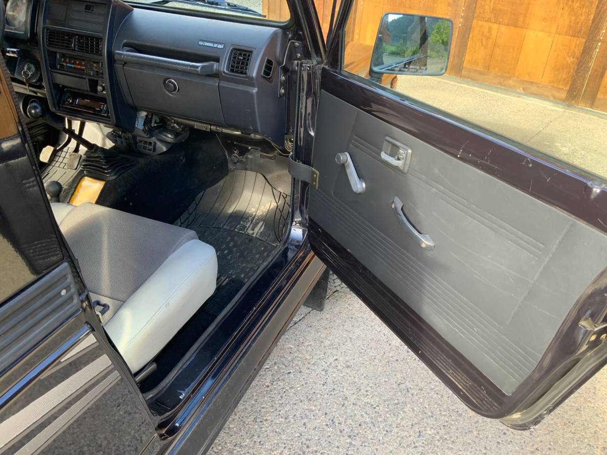 Suzuki-samurai-jl-1991-black-7