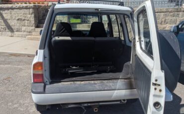 Suzuki-sidekick-1992-3