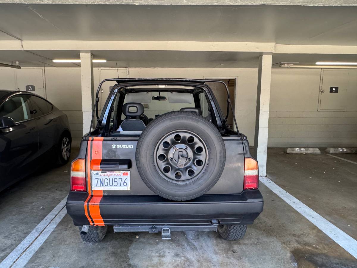 Suzuki-sidekick-jx-1989-black-3