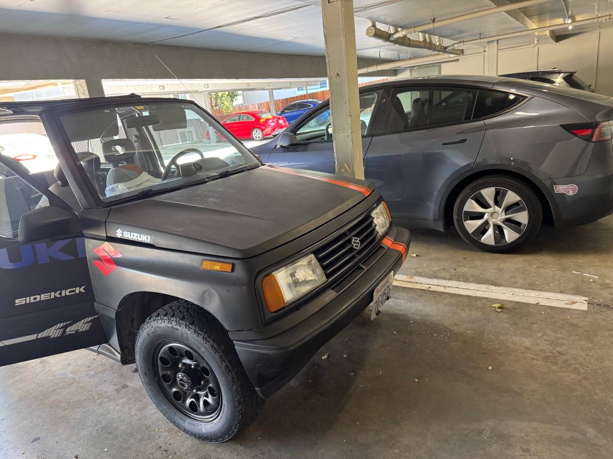 Suzuki-sidekick-jx-1989-black-4