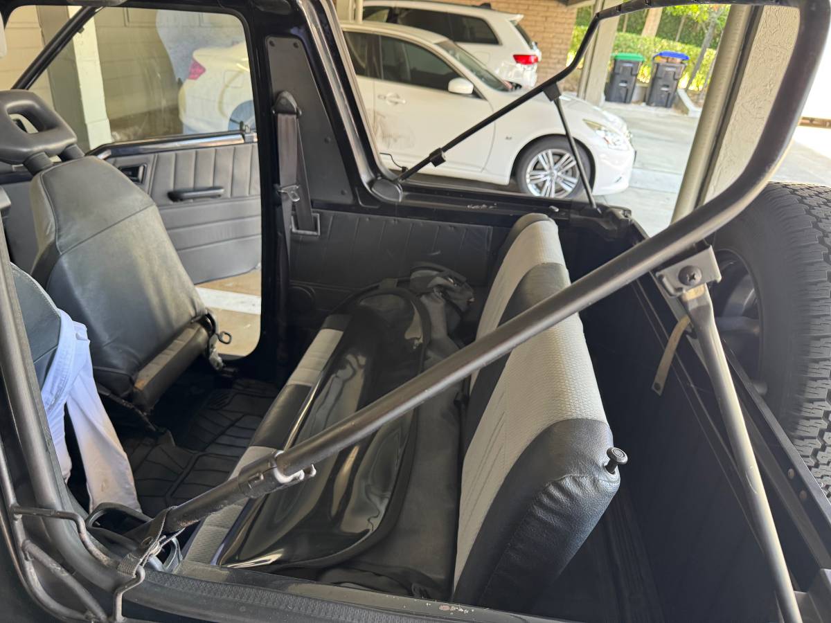 Suzuki-sidekick-jx-1989-black-9