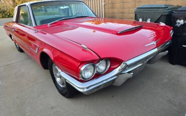 Thunderbird-1965-red