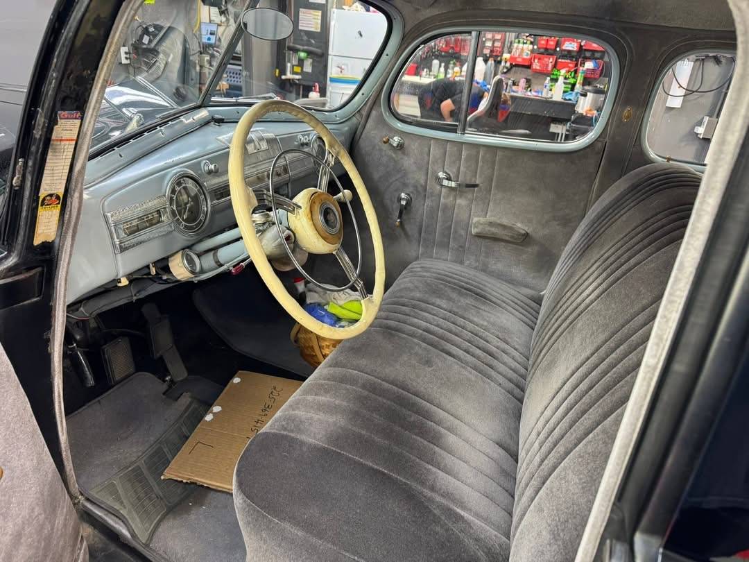 Touring-sedan-1938-black-7