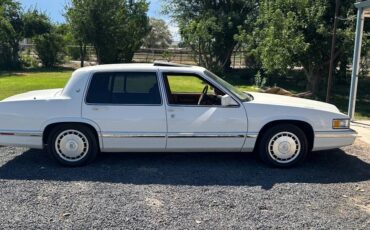 Touring-sedan-de-ville-1993-white-1