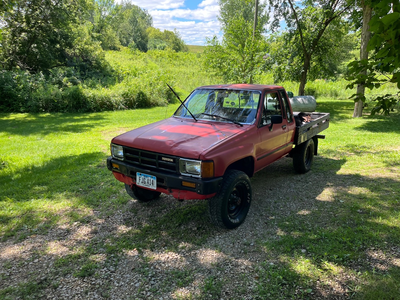 Toyota-12-Ton-Pickup-1985-Extended-Cab-Pickup-2