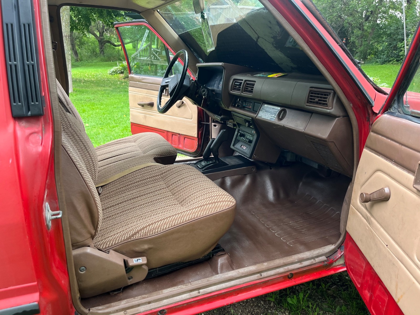 Toyota-12-Ton-Pickup-1985-Extended-Cab-Pickup-4