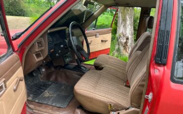Toyota-12-Ton-Pickup-1985-Extended-Cab-Pickup-5