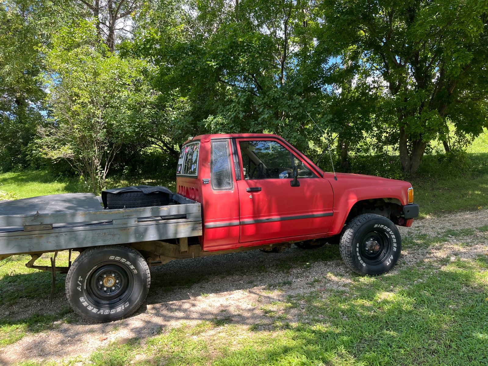 Toyota-12-Ton-Pickup-1985-Extended-Cab-Pickup