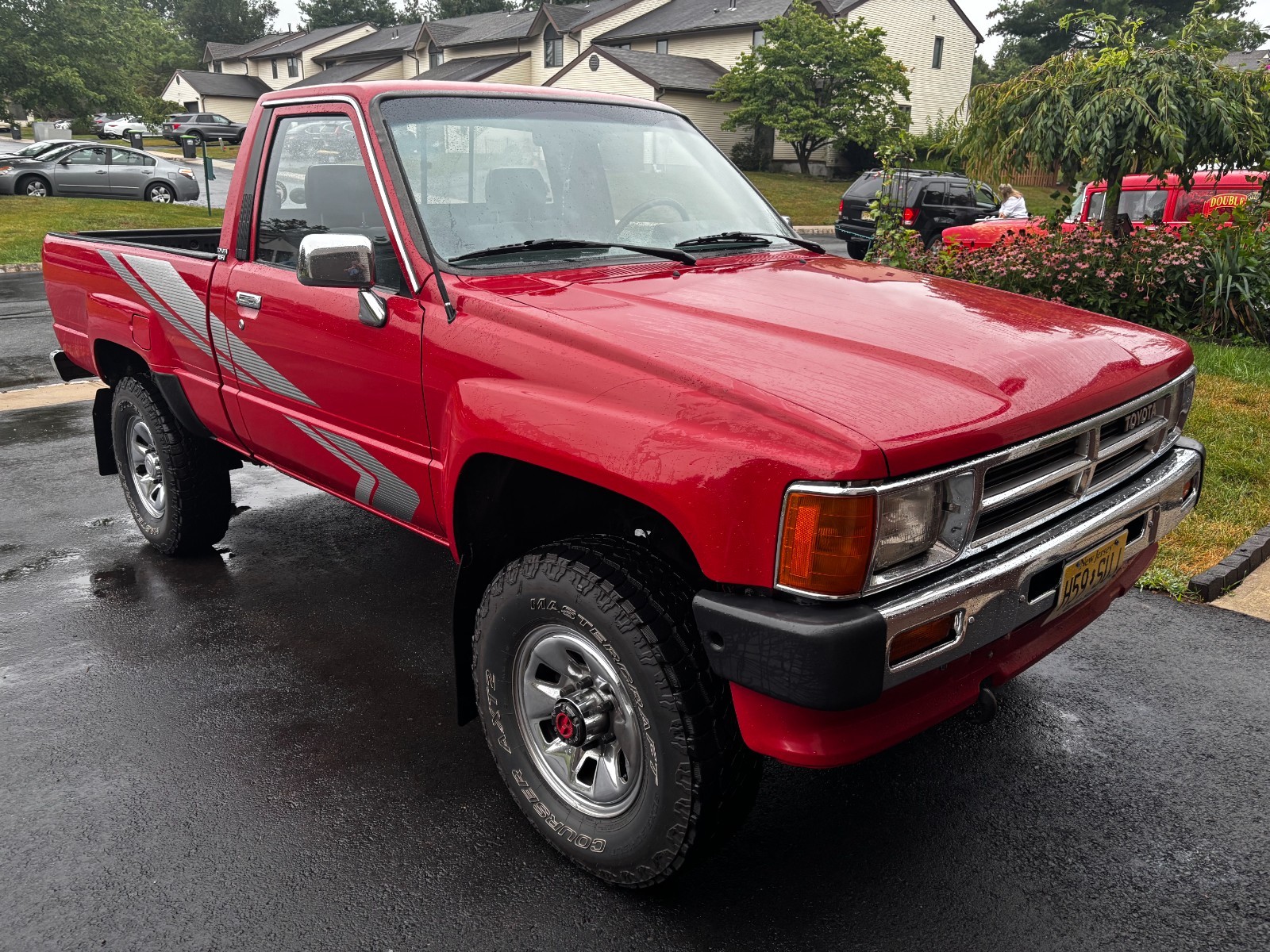 Toyota-12-Ton-Pickup-1988-Standard-Cab-Pickup-2
