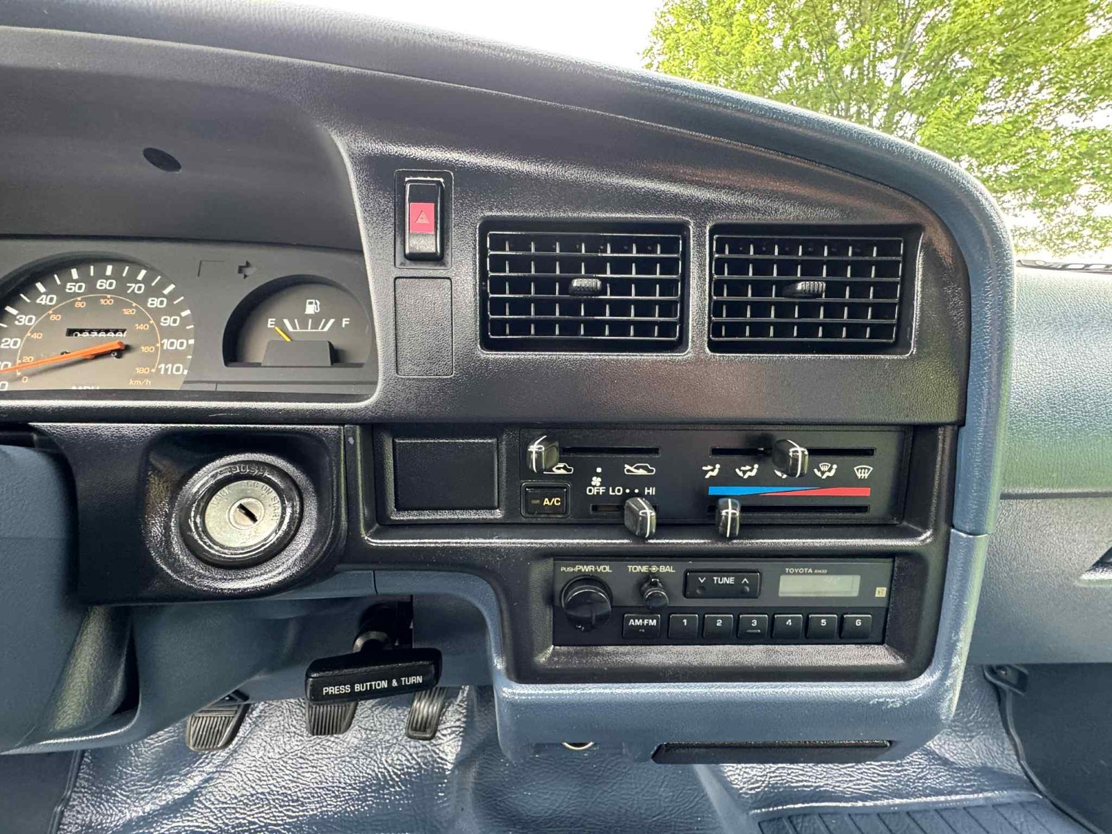 Toyota-12-Ton-Pickup-1990-Standard-Cab-Pickup-19