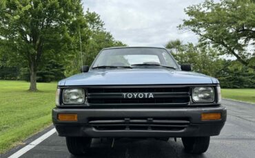 Toyota-12-Ton-Pickup-1990-Standard-Cab-Pickup-2