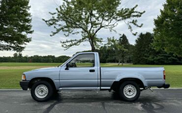 Toyota-12-Ton-Pickup-1990-Standard-Cab-Pickup-5