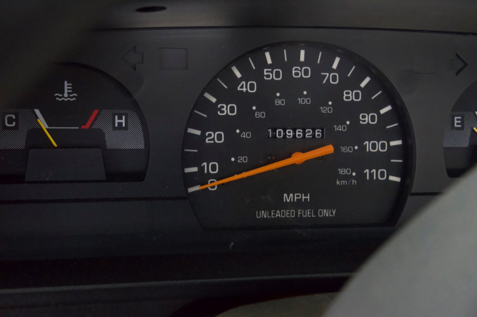 Toyota-12-Ton-Pickup-1993-13