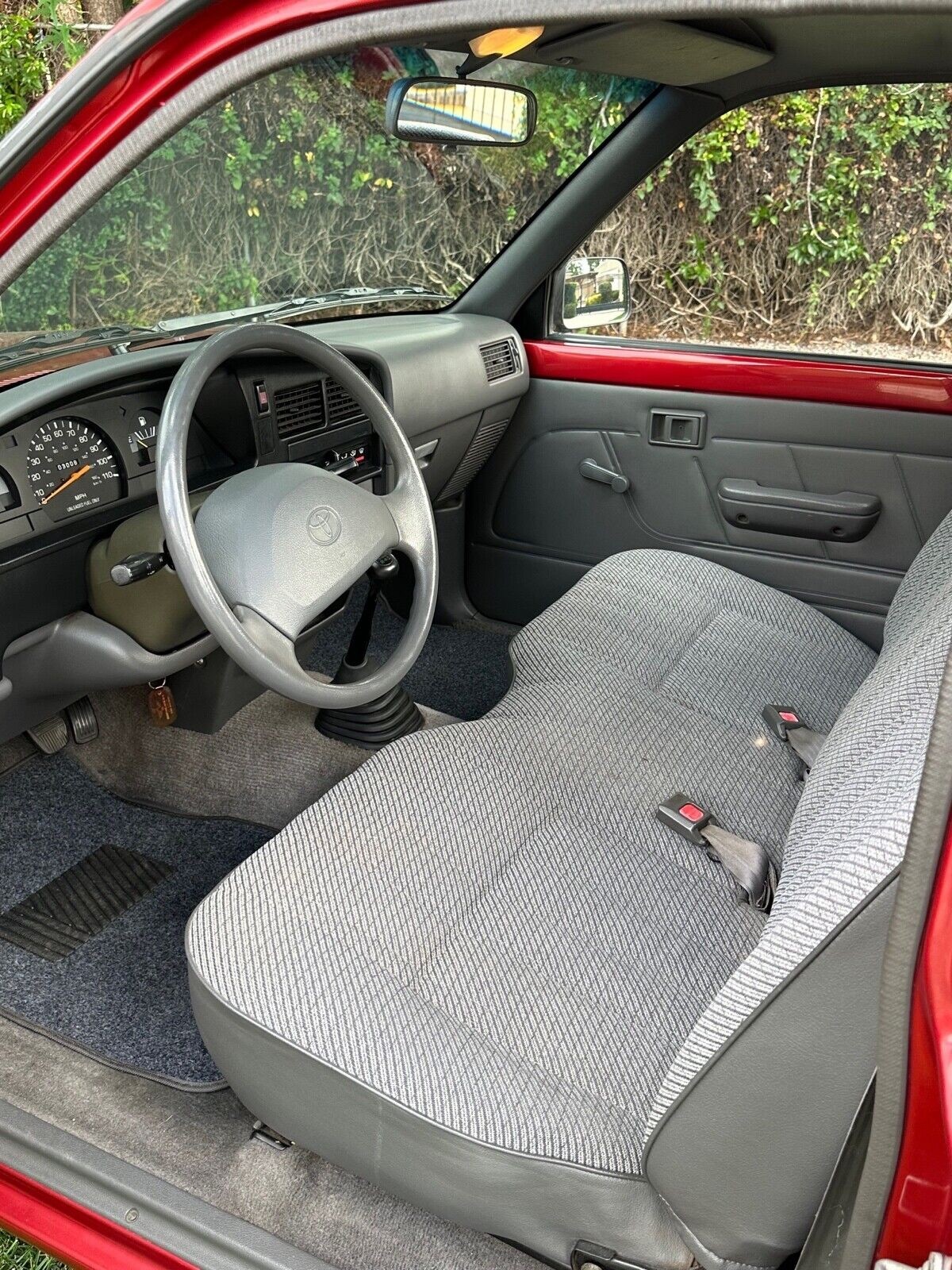 Toyota-12-Ton-Pickup-1993-8