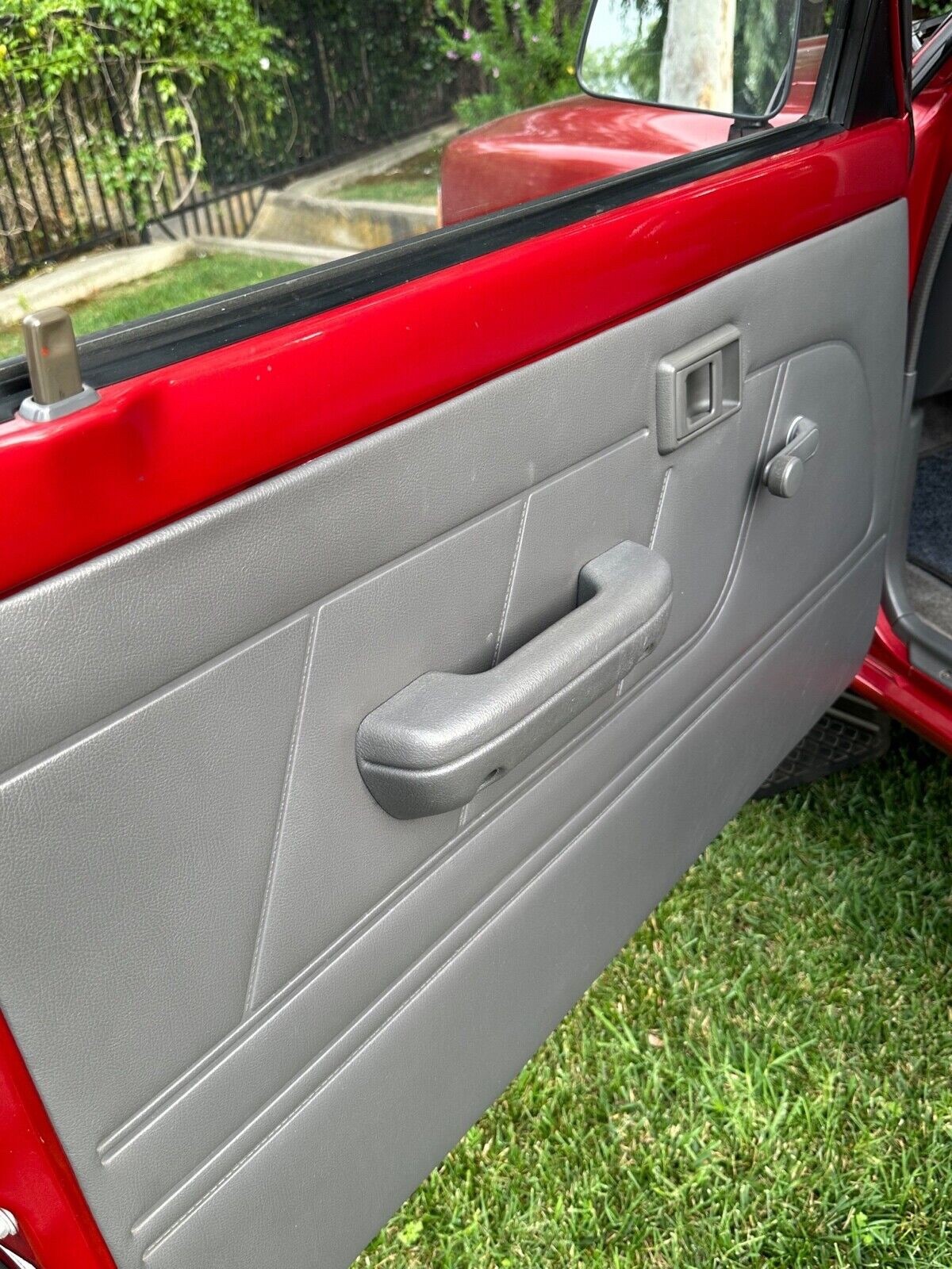 Toyota-12-Ton-Pickup-1993-9