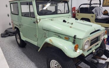 Toyota-1971-green-2
