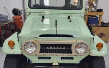 Toyota-1971-green