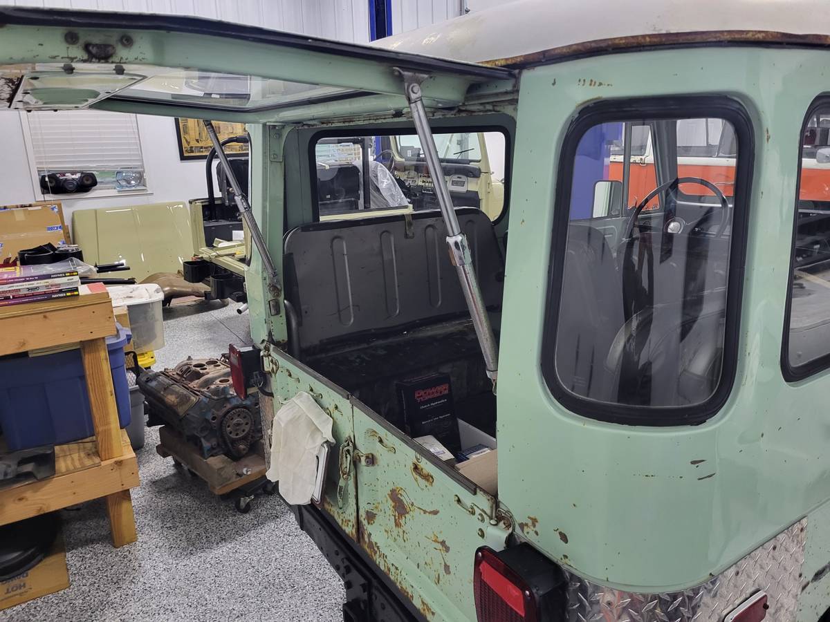 Toyota-1971-green-8