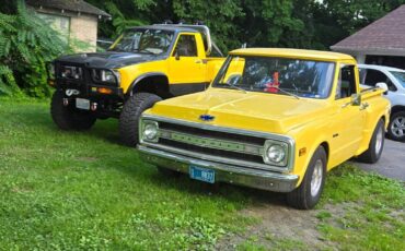 Toyota-1979-yellow-1