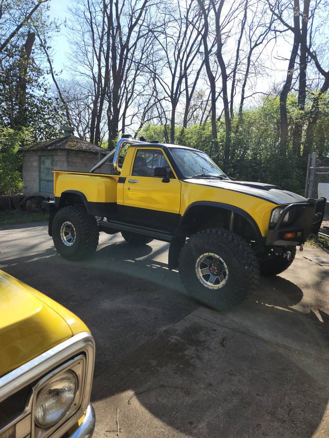 Toyota-1979-yellow-12