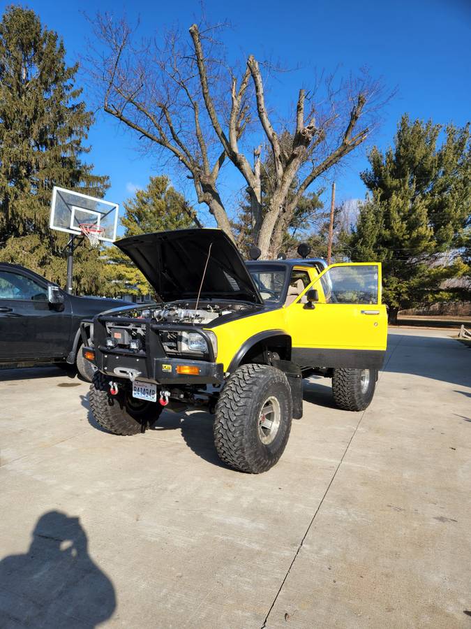 Toyota-1979-yellow-3