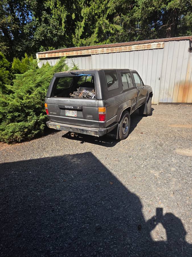 Toyota-1987-silver-5