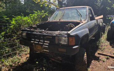 Toyota-1987-silver-6