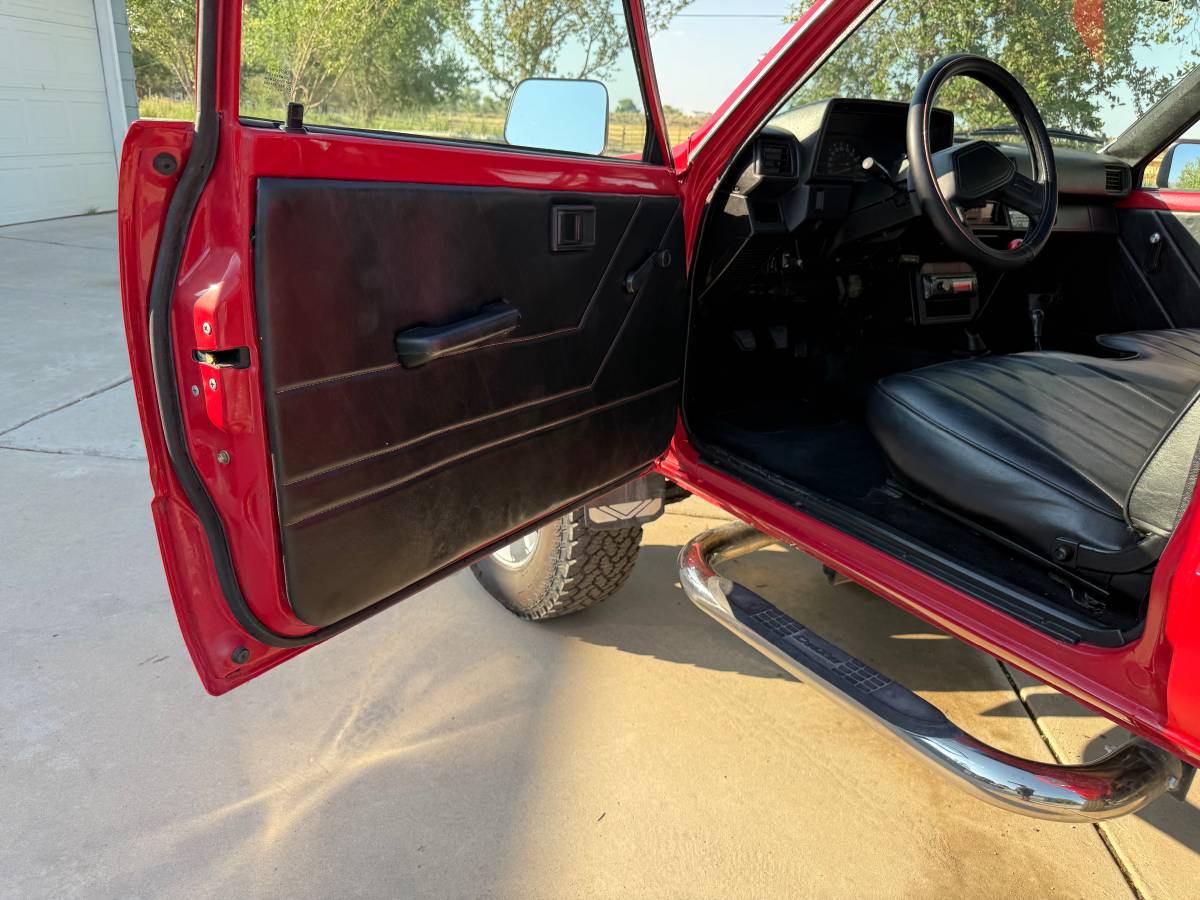 Toyota-1988-red-13
