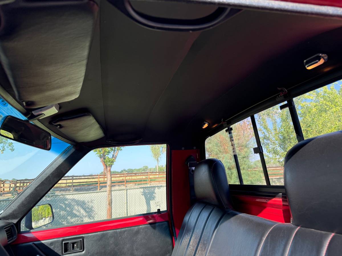 Toyota-1988-red-16