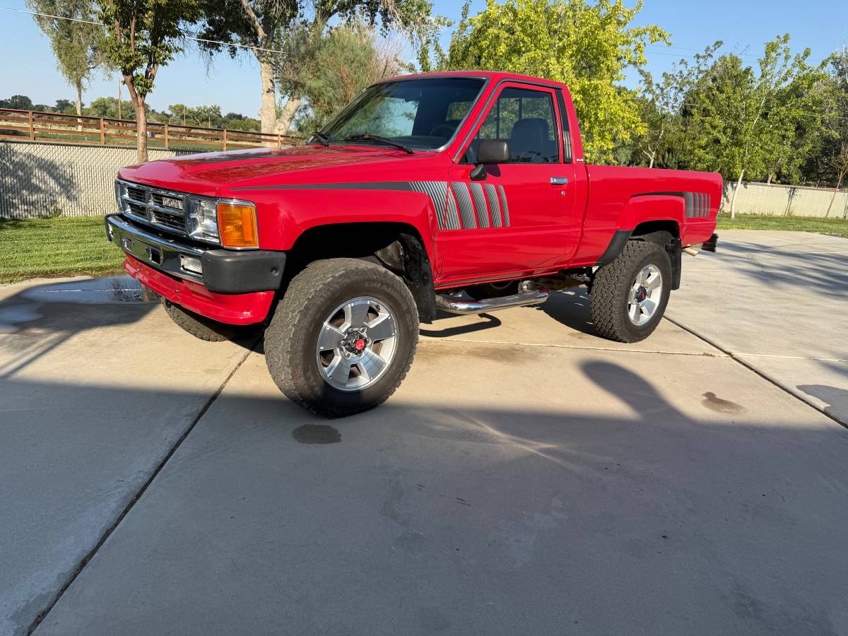 Toyota-1988-red-2