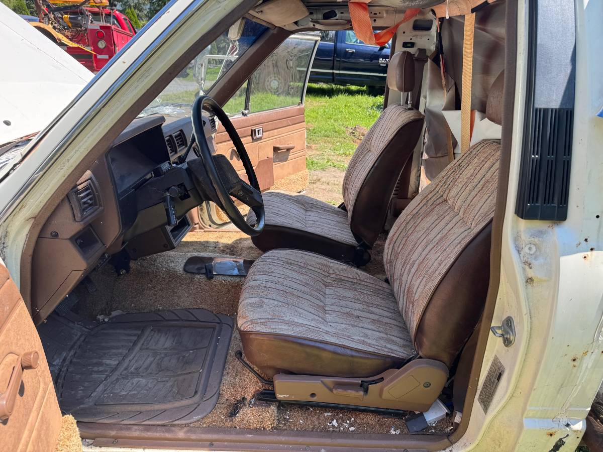 Toyota-22r-1987-custom-19