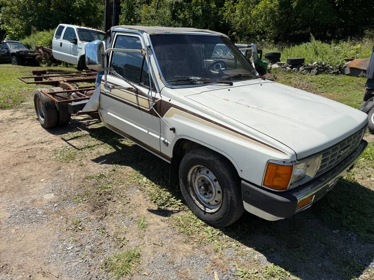 Toyota-22r-1987-custom