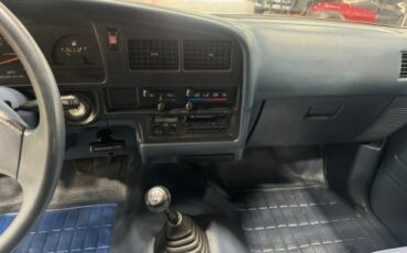 Toyota-2WD-Pickups-1989-Pickup-Truck-12