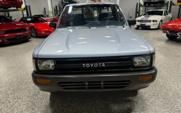 Toyota-2WD-Pickups-1989-Pickup-Truck-7