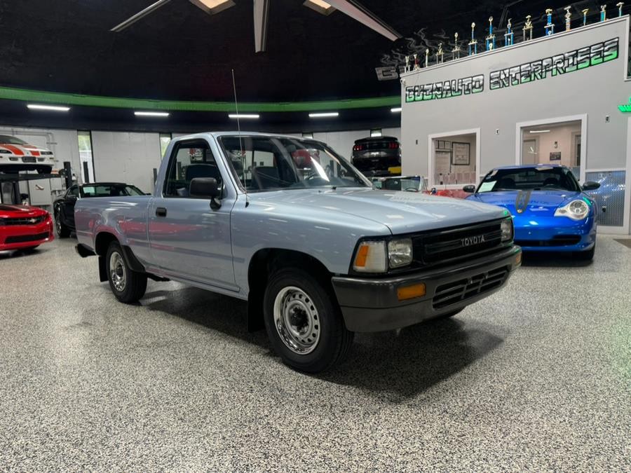 Toyota-2WD-Pickups-1989-Pickup-Truck