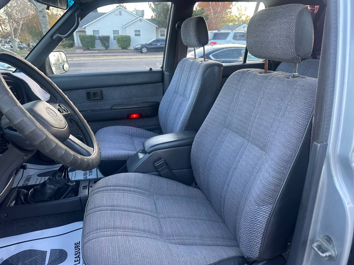 Toyota-4-runner-1992-12