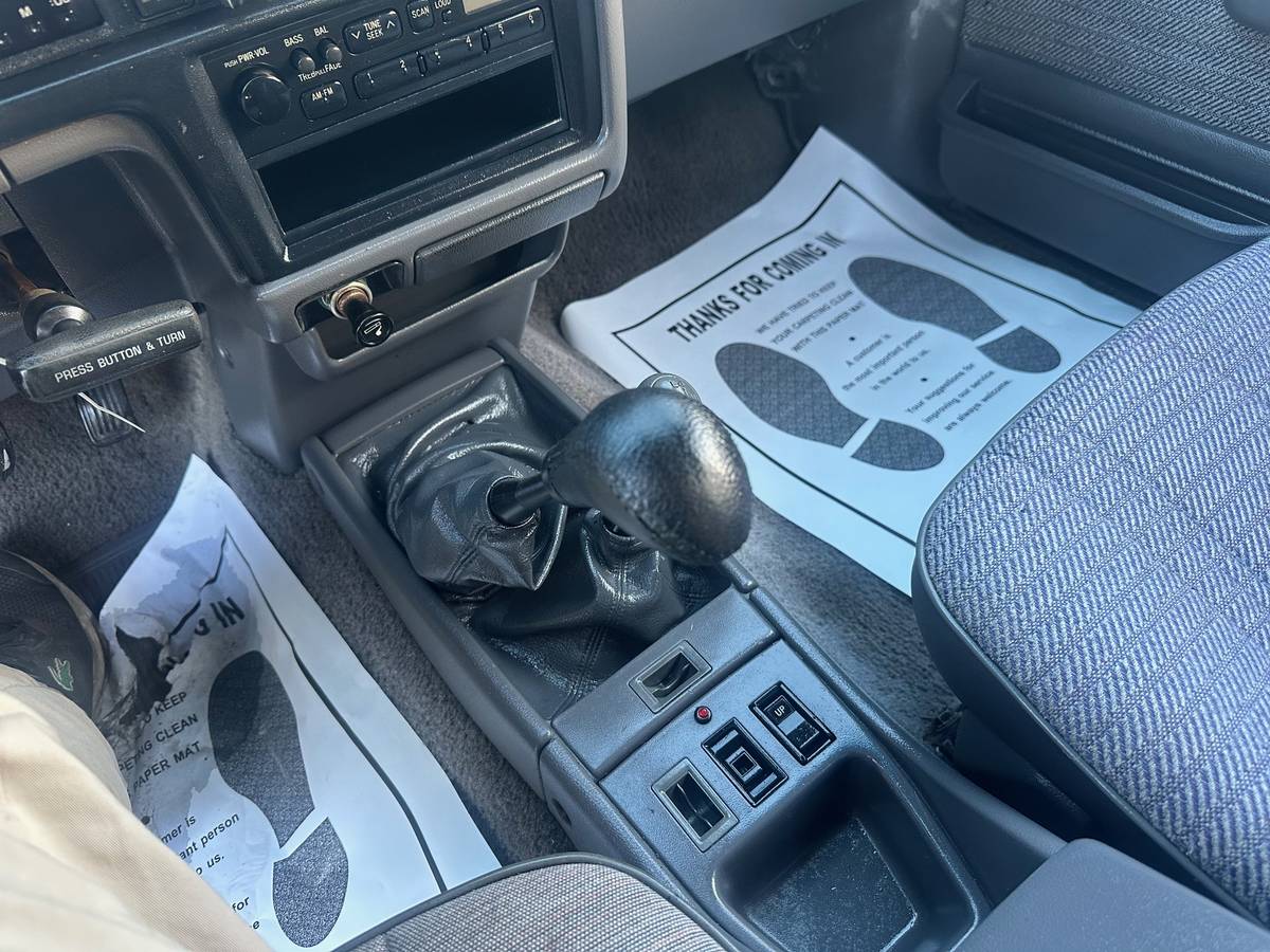 Toyota-4-runner-1992-4