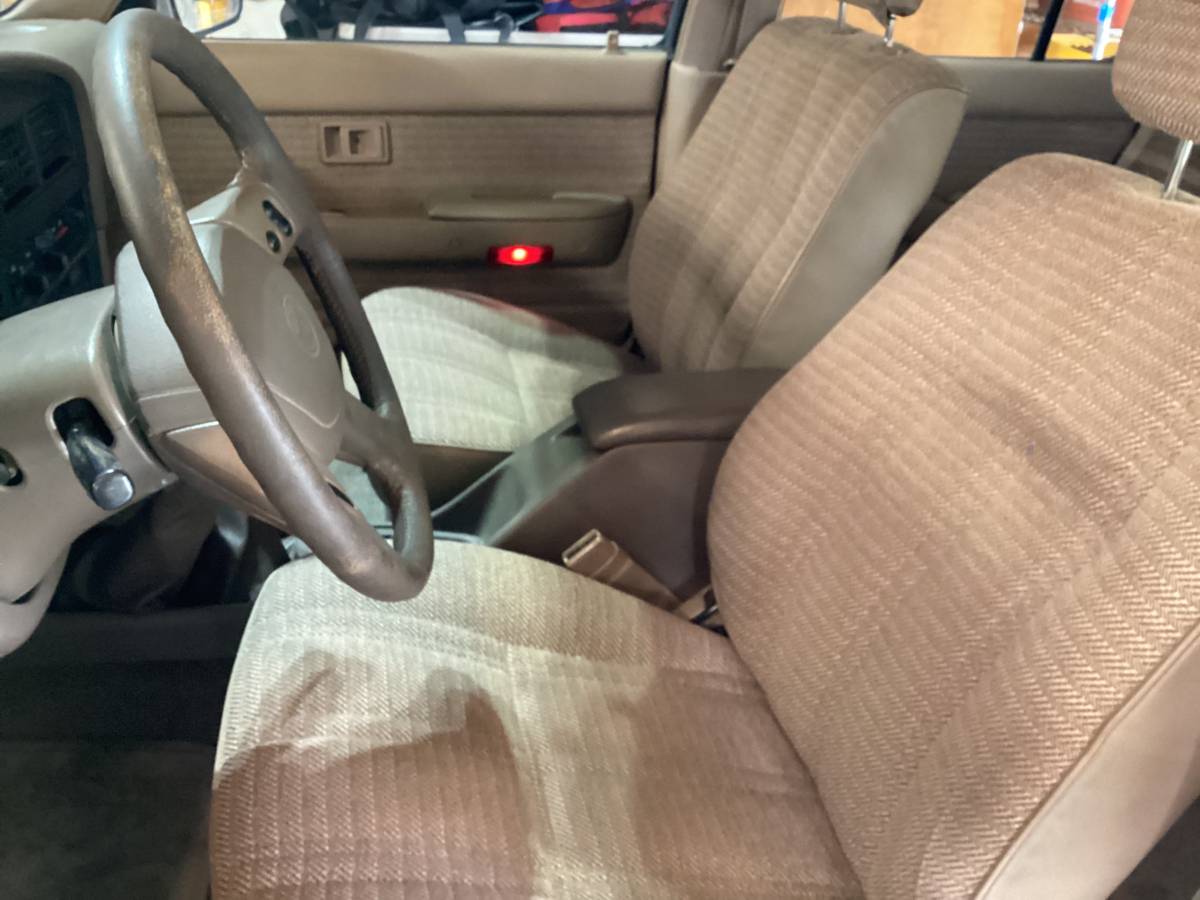 Toyota-4-runner-1995-6