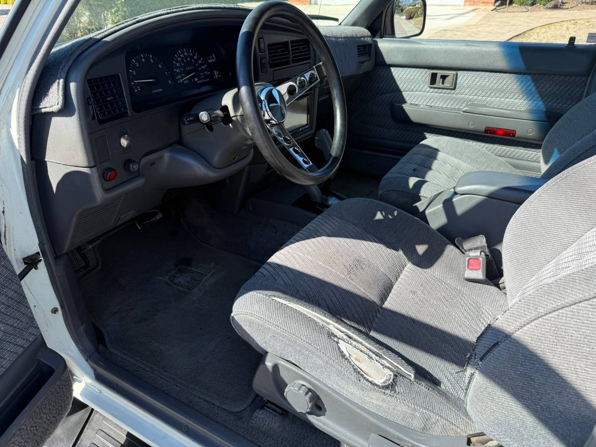 Toyota-4-runner-4wd-1993-6
