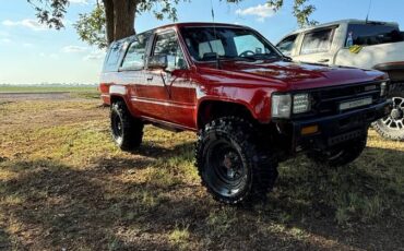 Toyota-4-runner-deluxe-1987-red-2