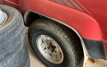 Toyota-4-runner-sr5-1988-red-14